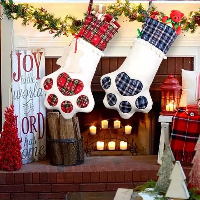 2-Pack: Plaid Christmas Pet Dog Cat Paw Hanging Stocking Socks DailySale