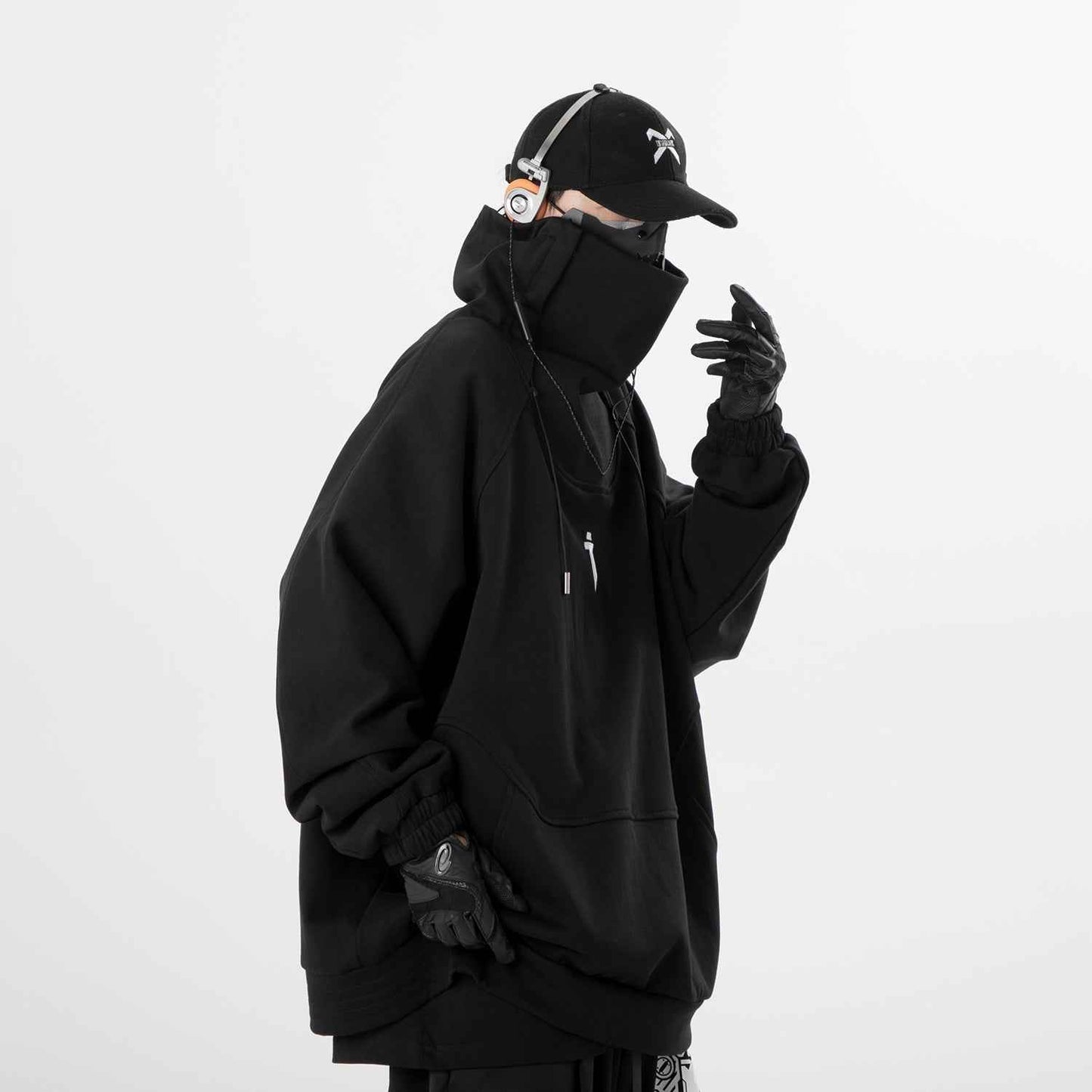 HiH49 Precision High Neck Black Sweater