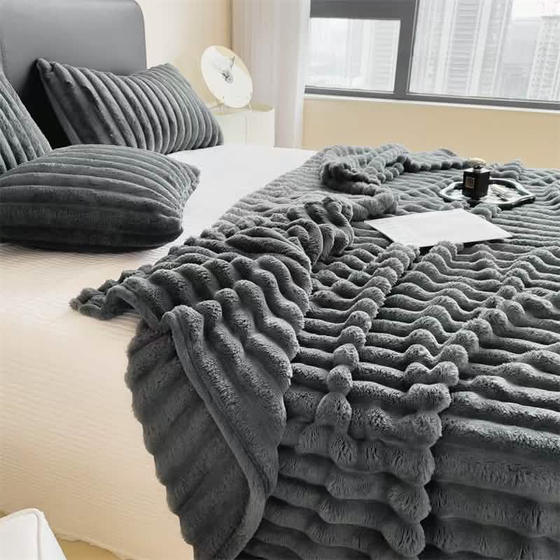 Ultra-Soft Double-Sided Fleece Blanket – Gray (All-Season) DailySale