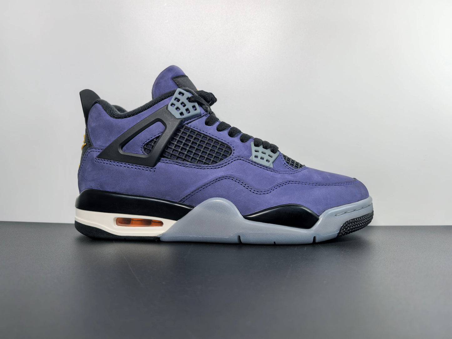 Air Jordan 4 OG Lakers Luxury Urban Wear
