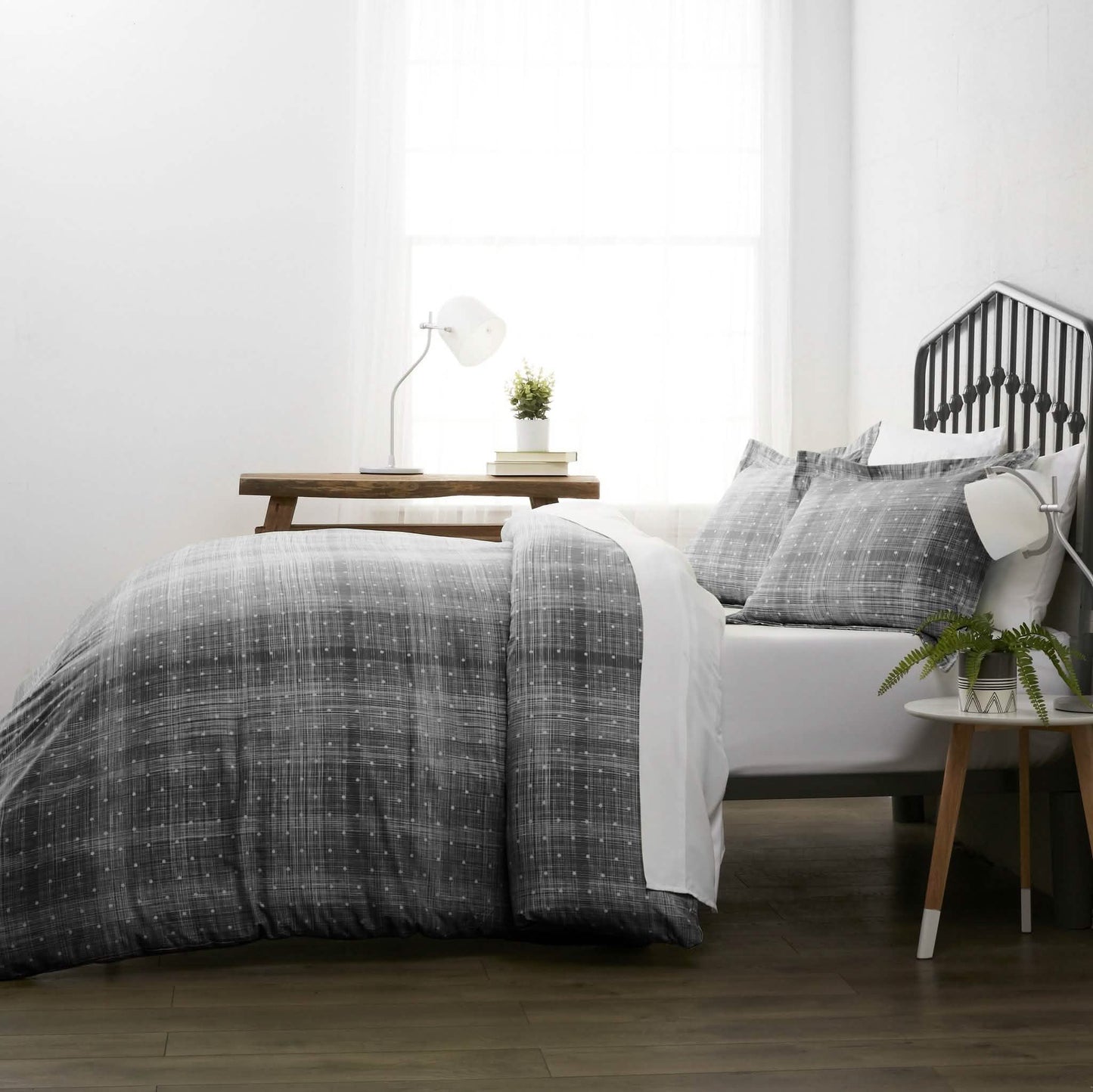 3-Piece Set: Polkadot Patterned Duvet Cover DailySale