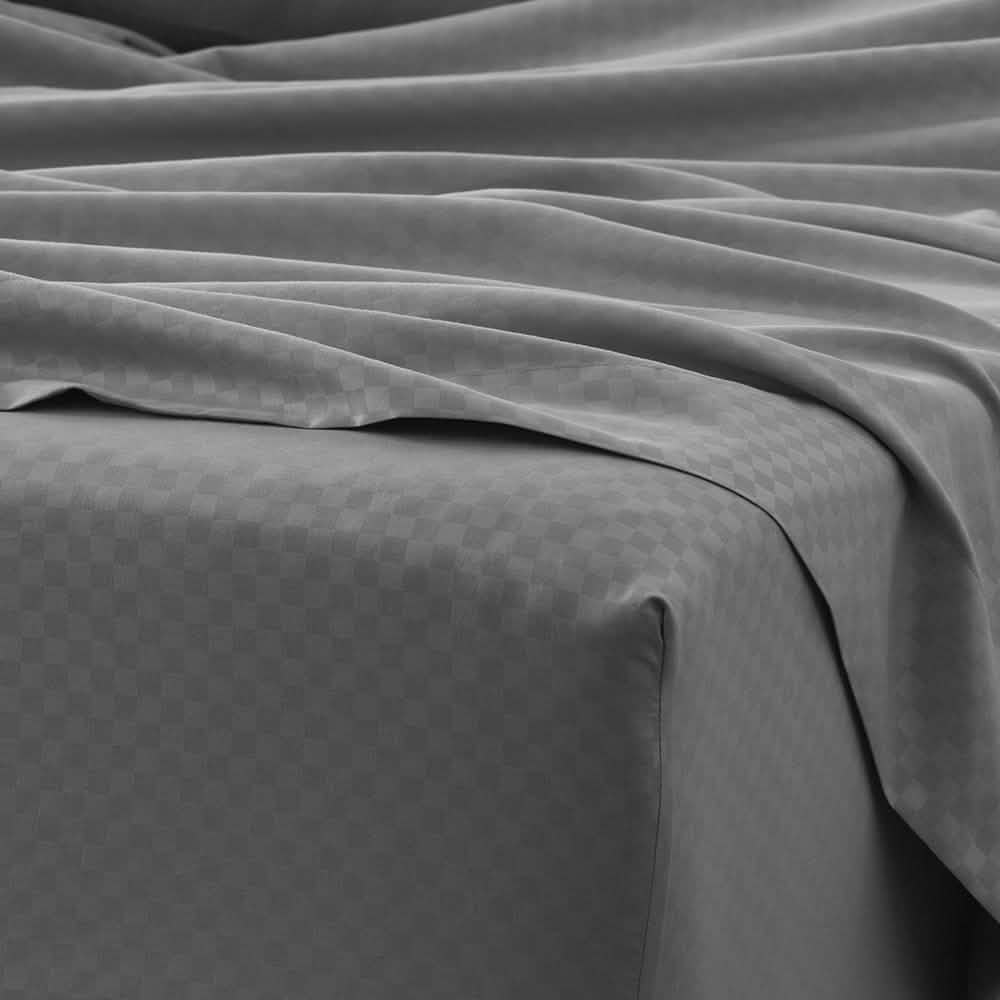 4-Piece: Checkered Embossed Sheet Set DailySale