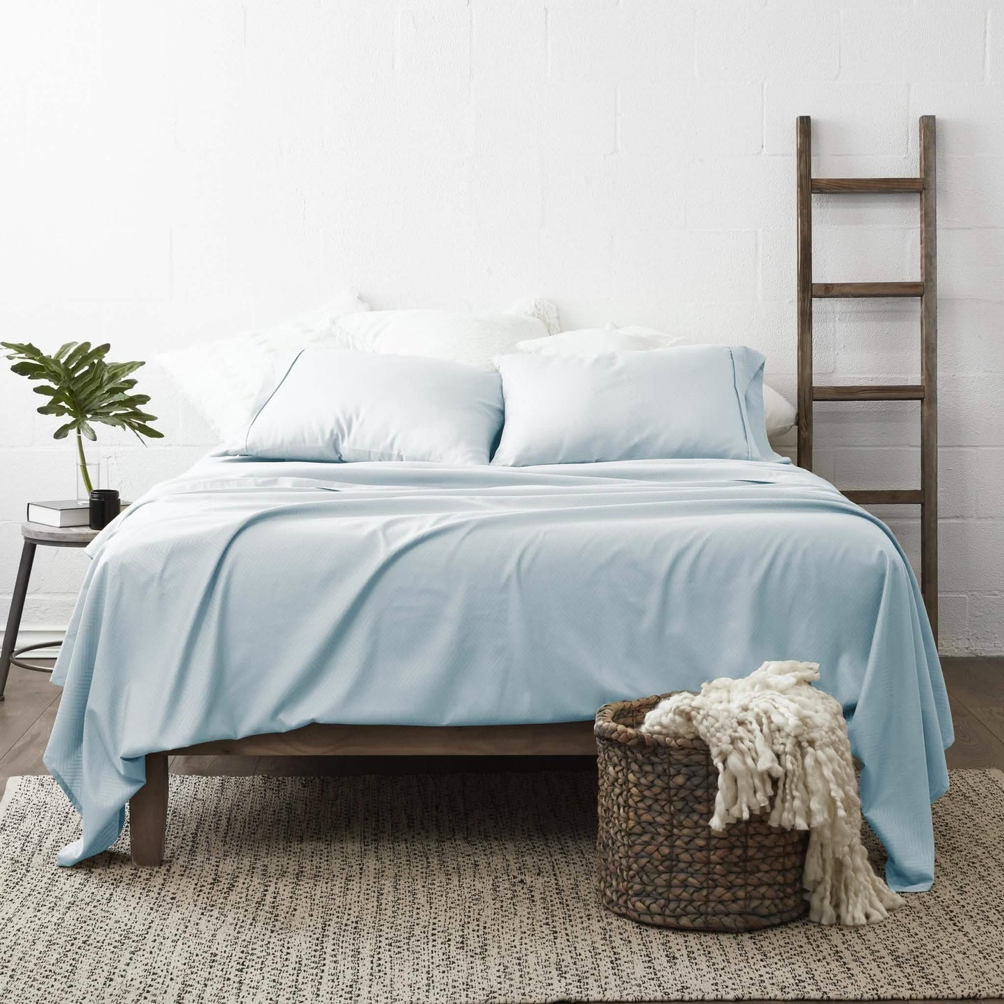 4-Piece: Chevron Embossed Sheet Set DailySale