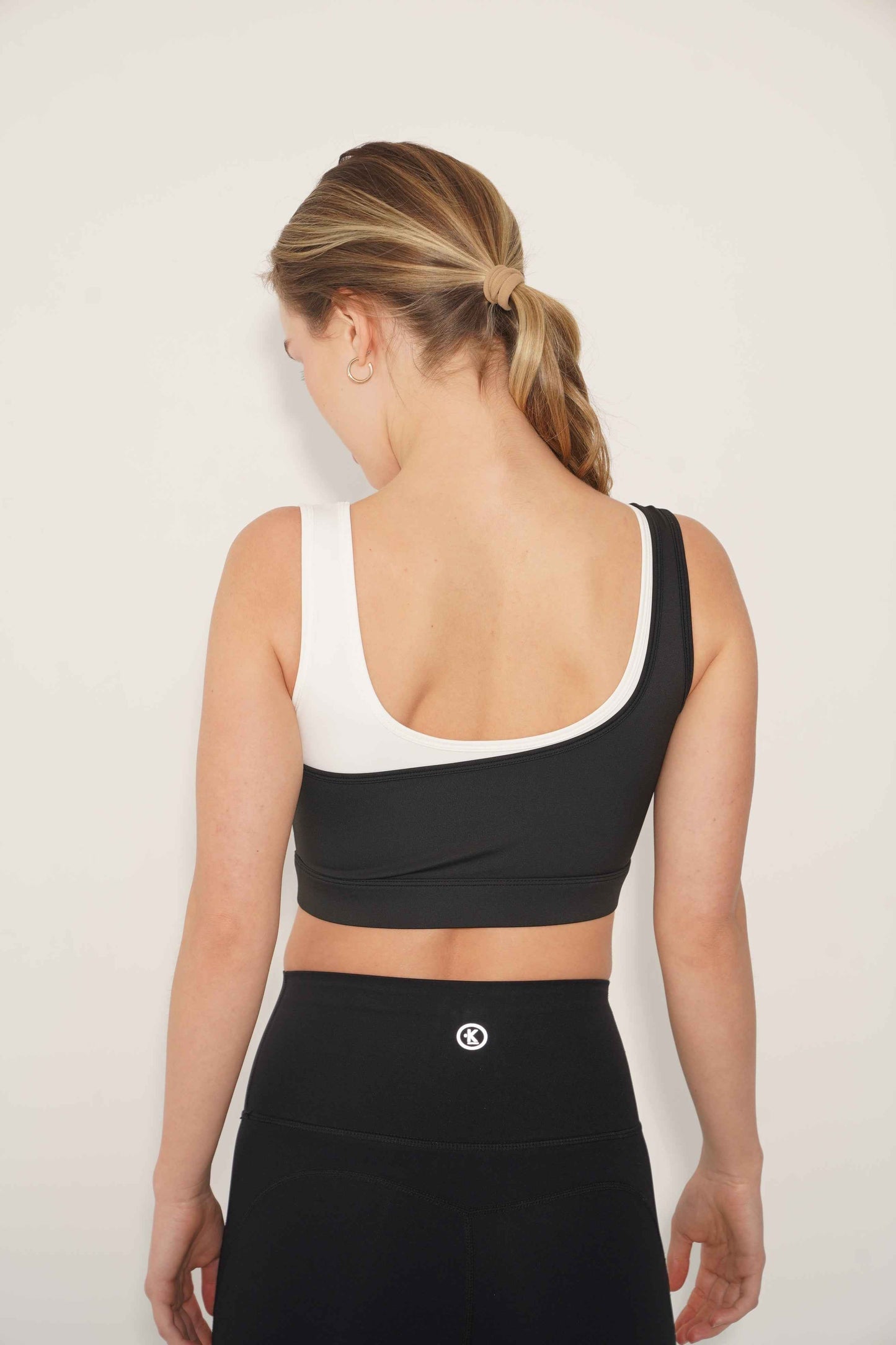 I Am Evolving Colorblock Quick Dry Butter Black Bra