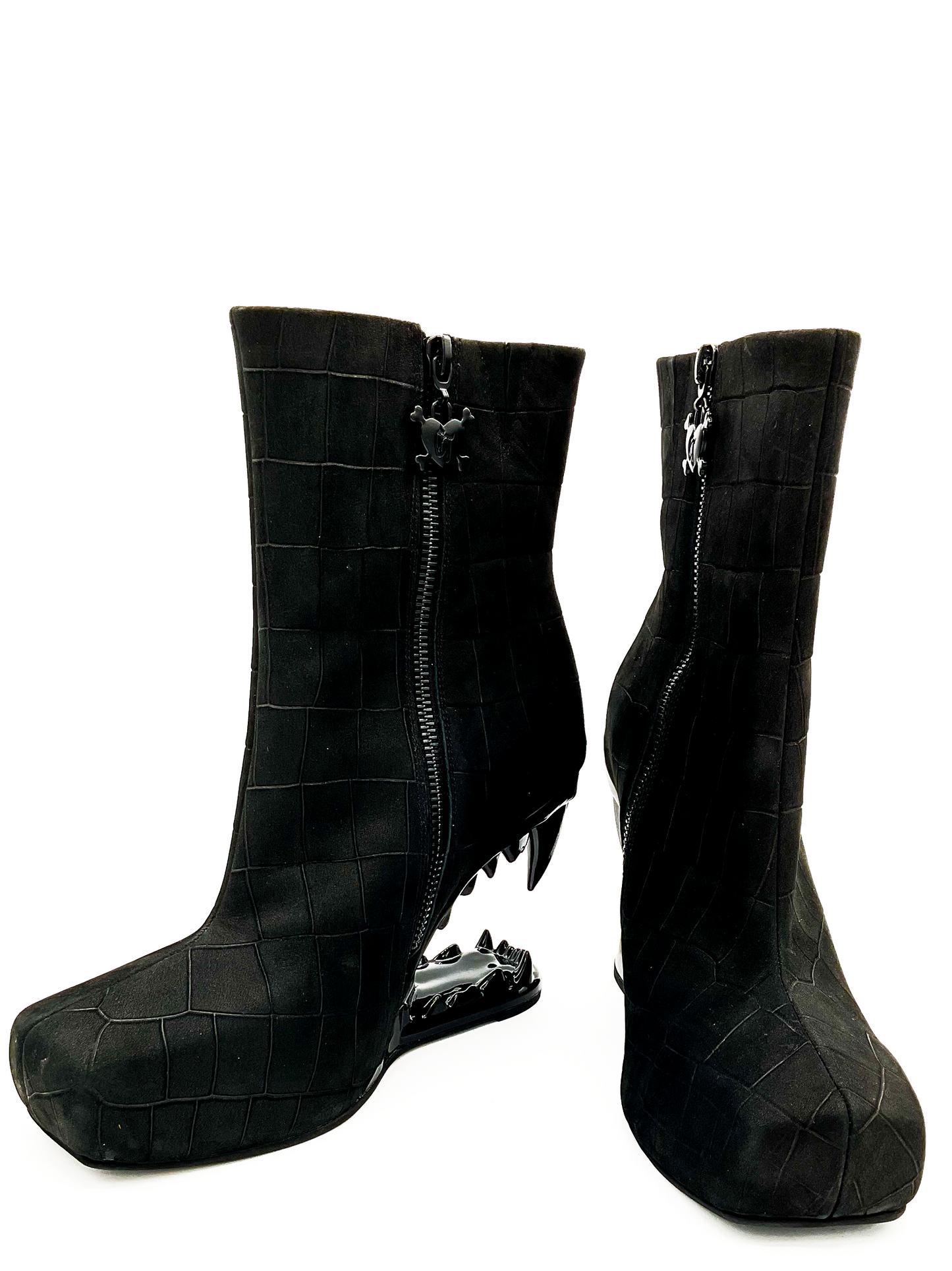 Gnasher Boot Charla Tedrick