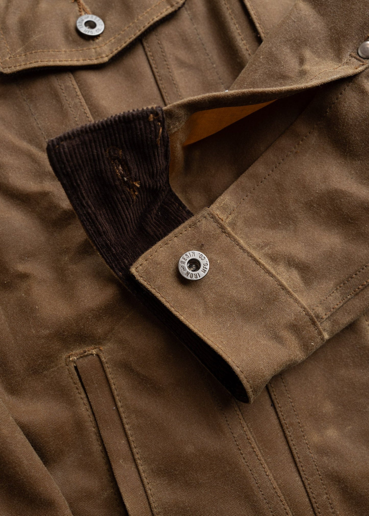 Rambler Jacket Iron & Resin