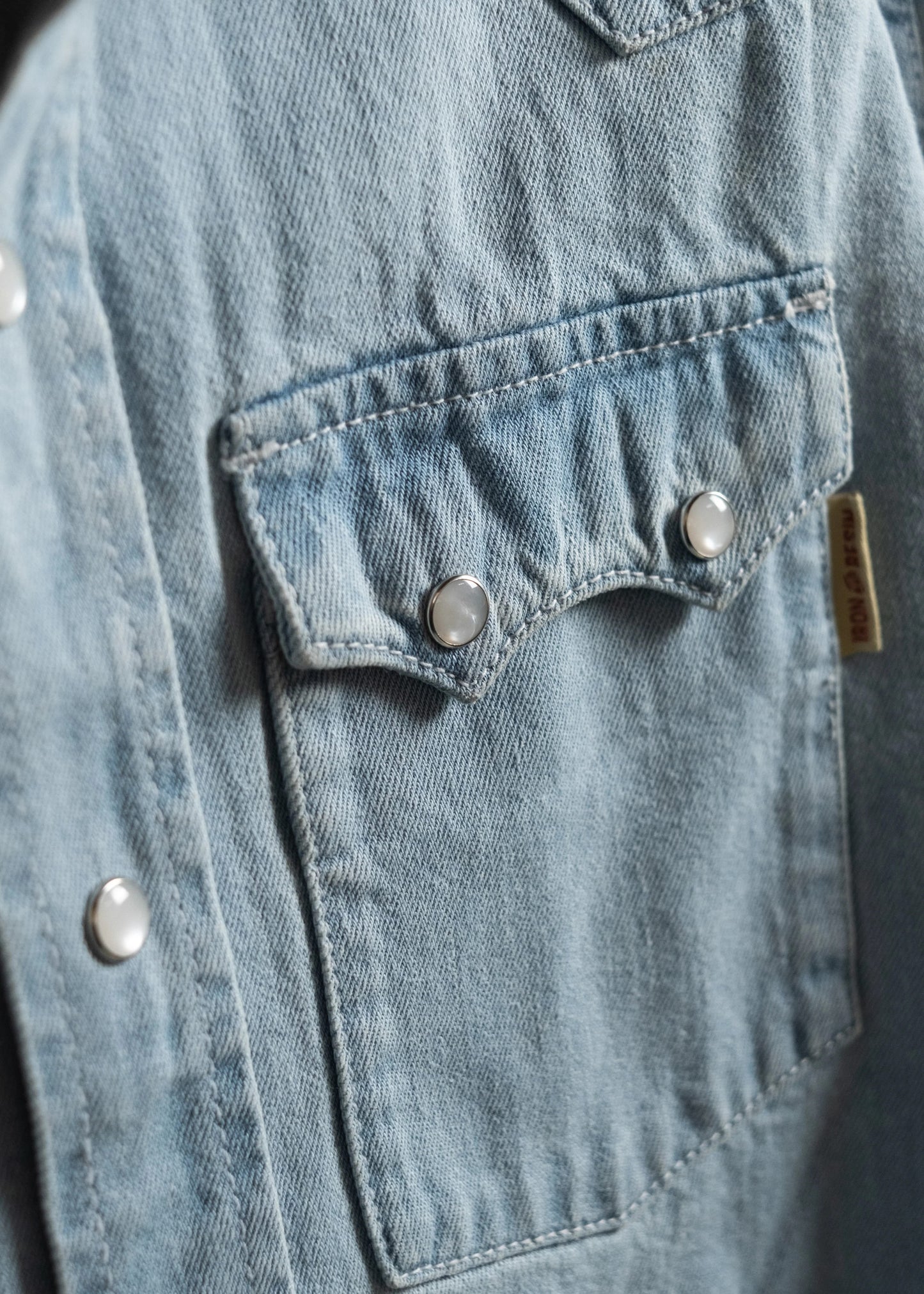Turner Shirt Iron & Resin