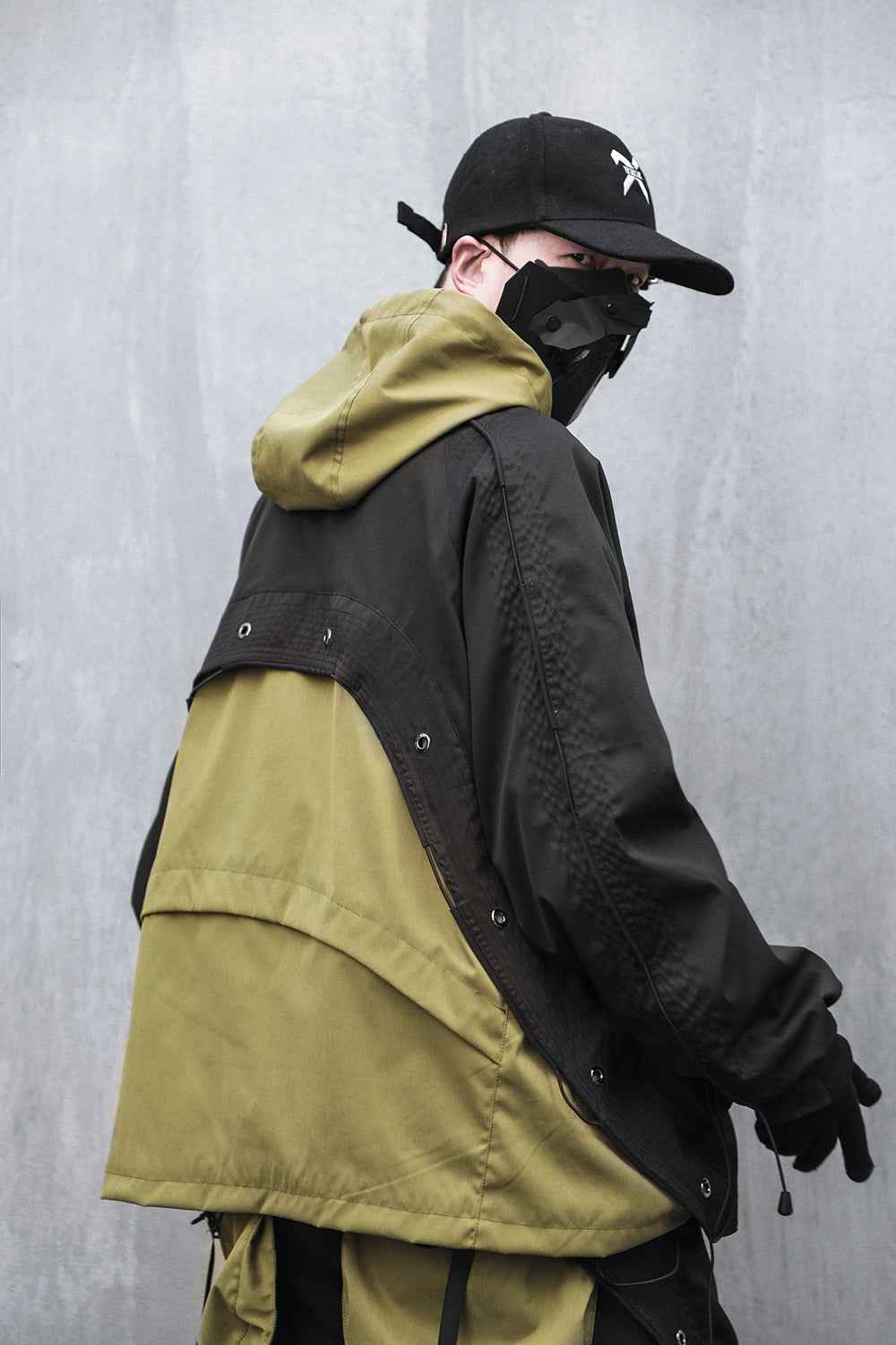 HiJ14 Black Industrial Climber Jacket