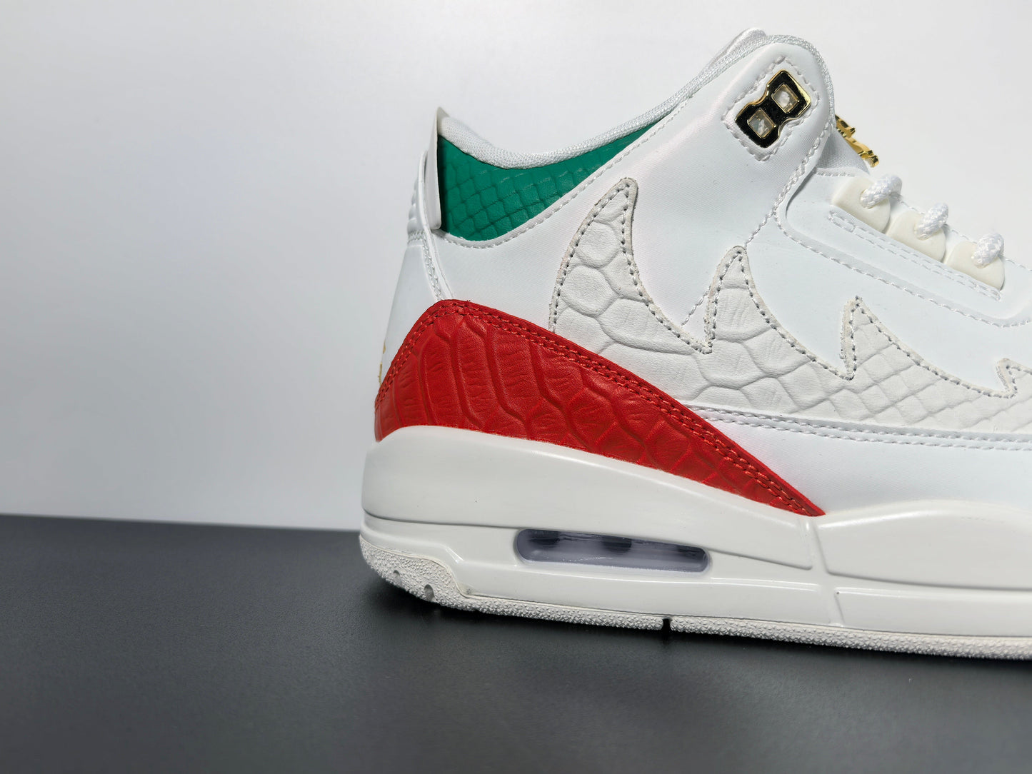 Jordan Air Jordan 3 Mexico “El Vuelo” balenciaga