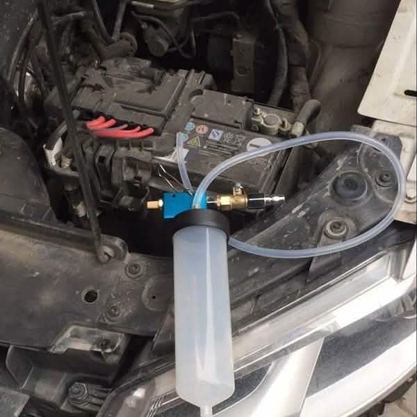 Car Brake System Fluid Bleeder Kit Hydraulic Clutch Oil Exchange One Man Tool DailySale