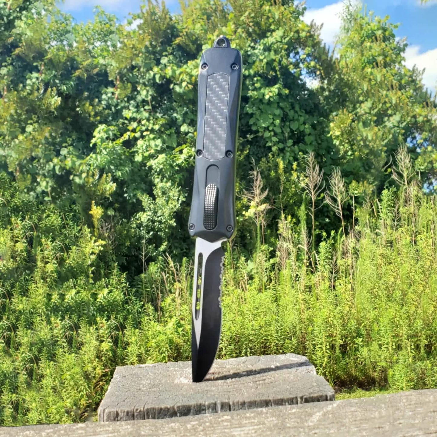 Carbon Fiber Automatic OTF Knife with Belt Clip DailySale