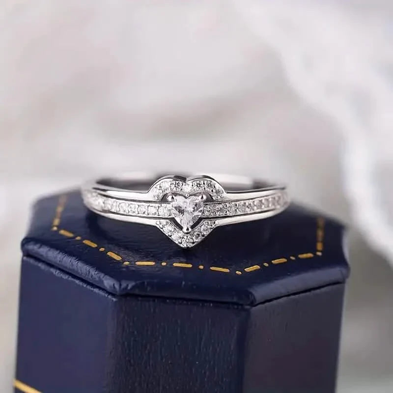 Elegant 925 Sterling Silver Heart Ring with Sparkling Zirconia DailySale