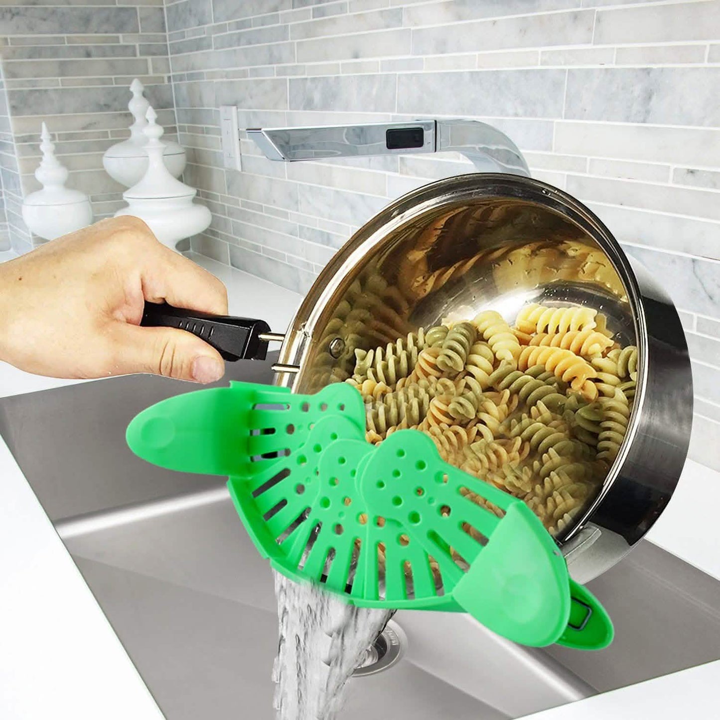 Hands-Free Easy Clip On Strainer DailySale