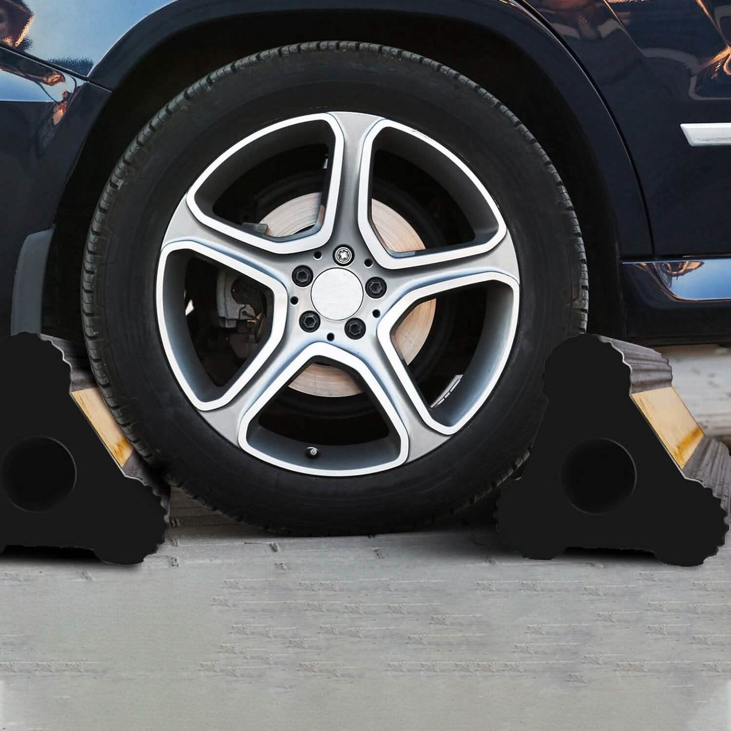 Heavy Duty Rubber Wheel Chocks DailySale