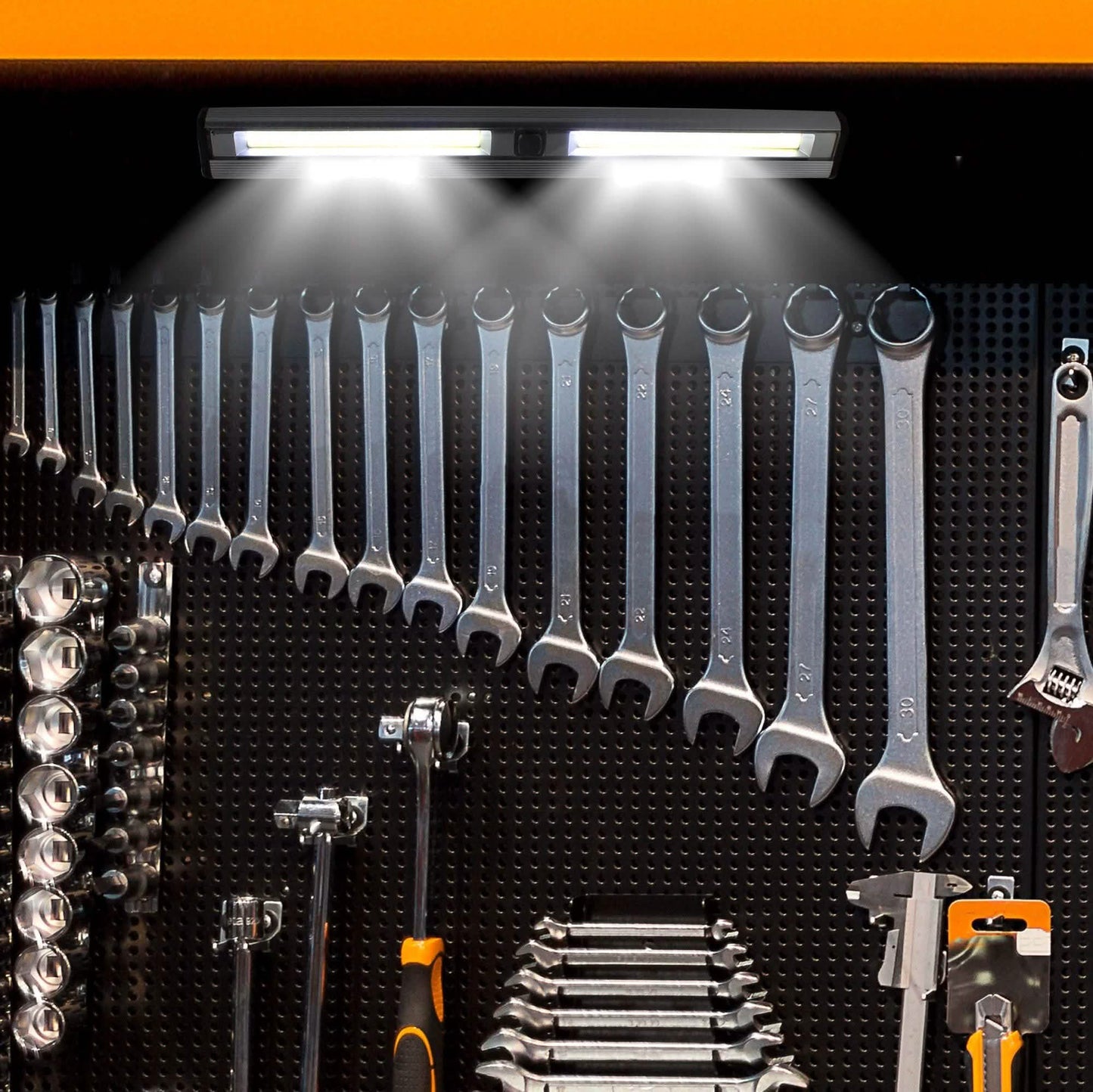 Jumbo Magnetic Ultra Bright Wireless Light Bar DailySale