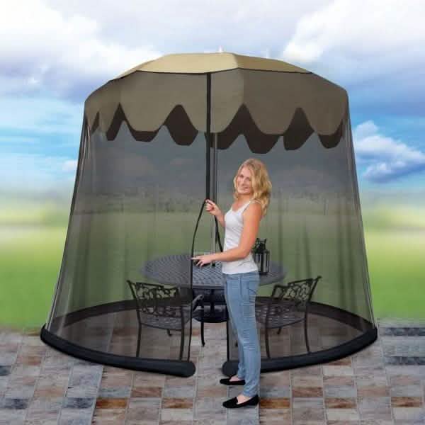 Outdoor 9-Foot Umbrella Table Screen DailySale