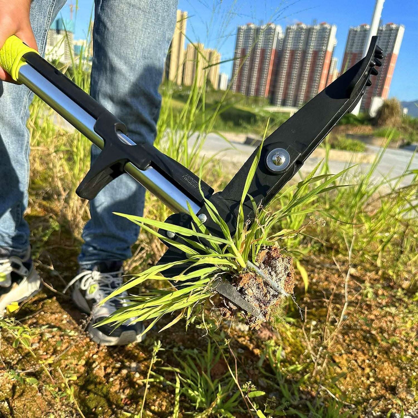 Standup Aluminum Weed Puller with 4 Claws DailySale