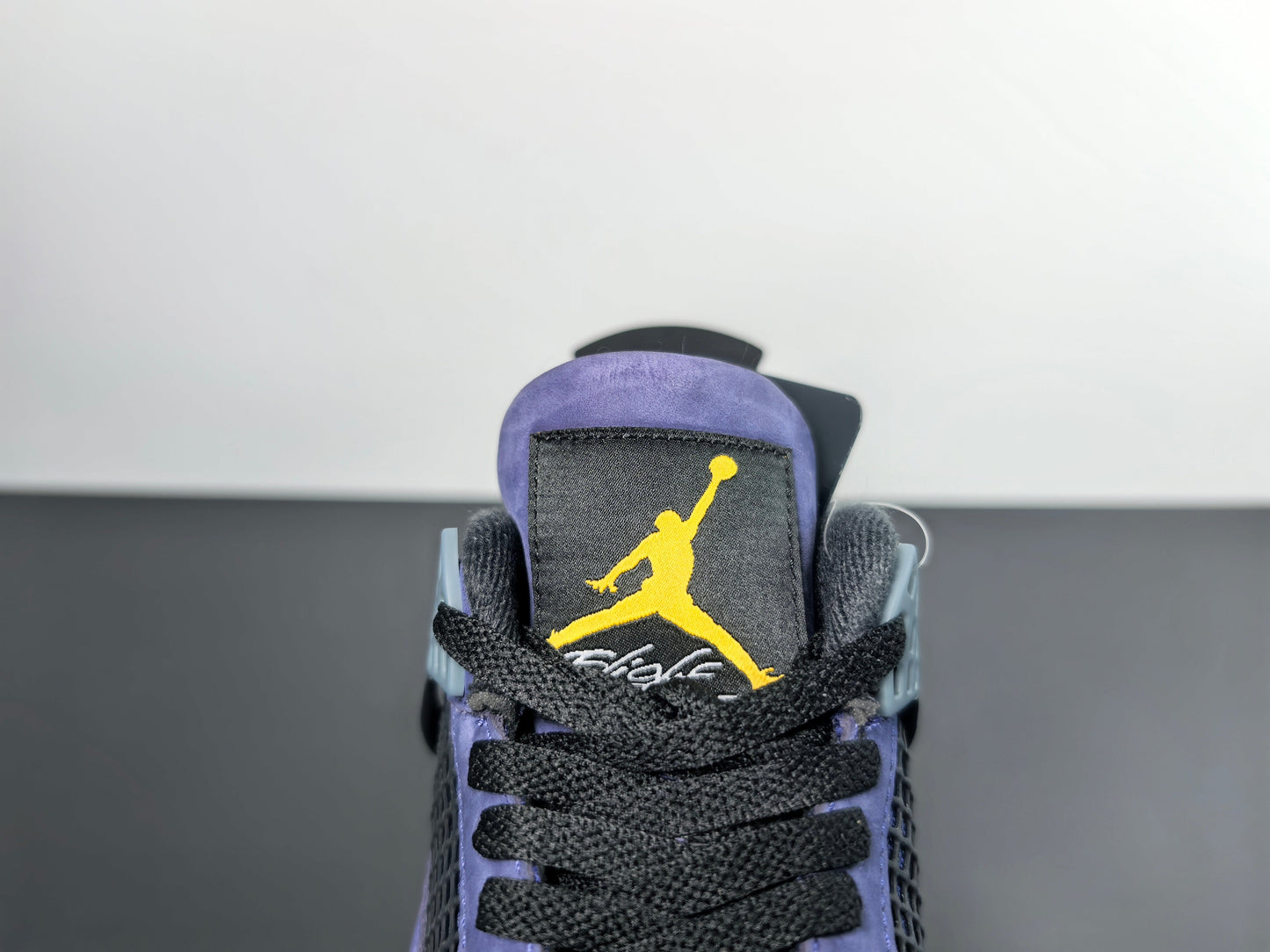 Air Jordan 4 OG Lakers Luxury Urban Wear