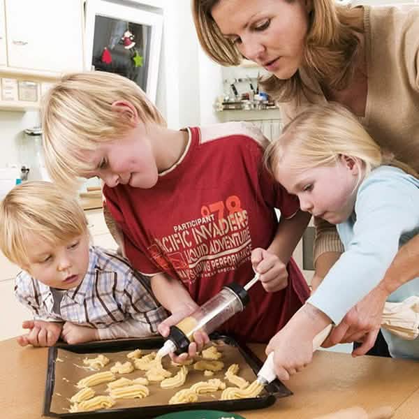 100-Piece: Parchment Baking Paper Disposable Mats DailySale