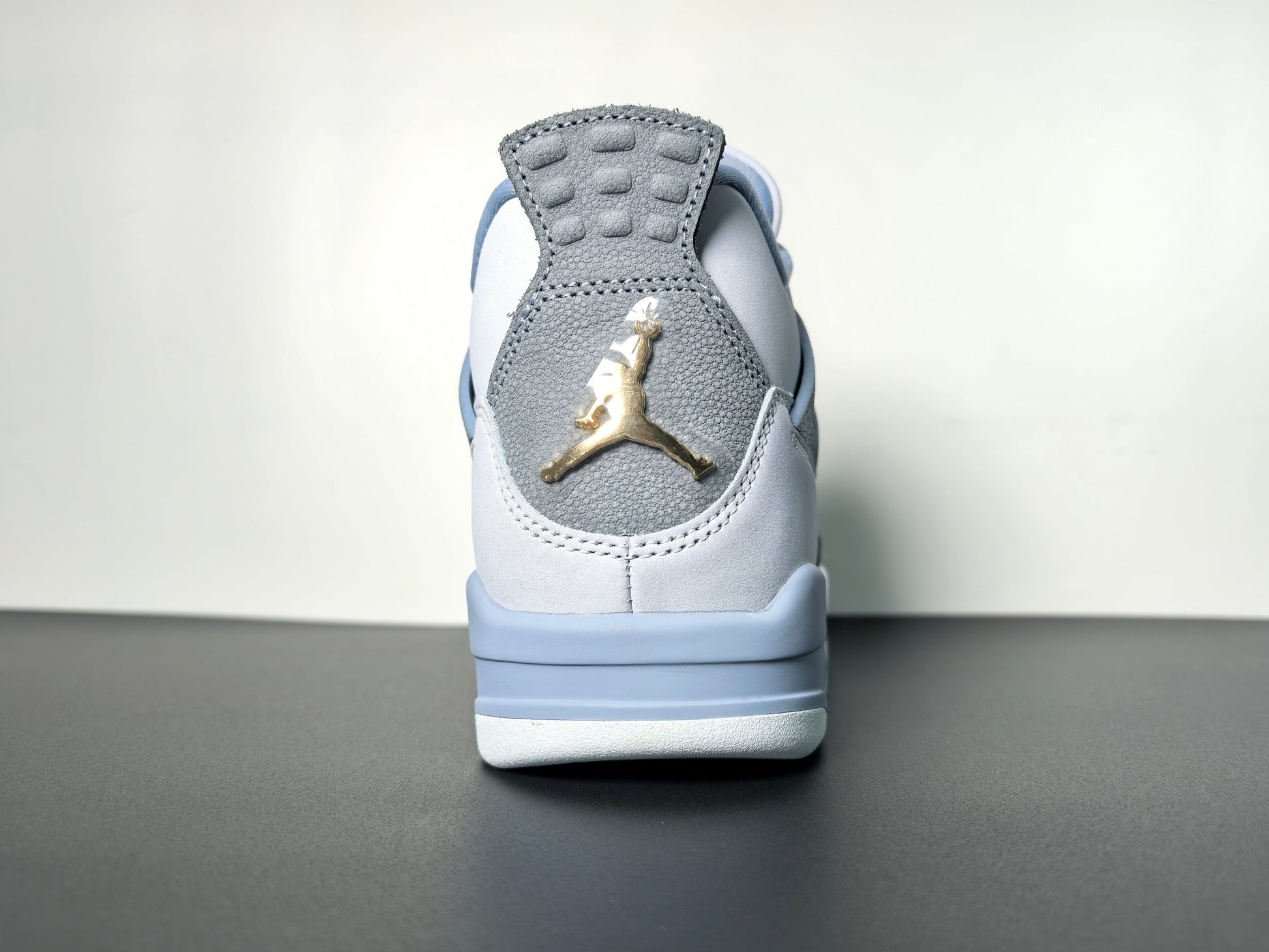 Air Jordan 4 Retro Georgetown PE Luxury Urban Wear