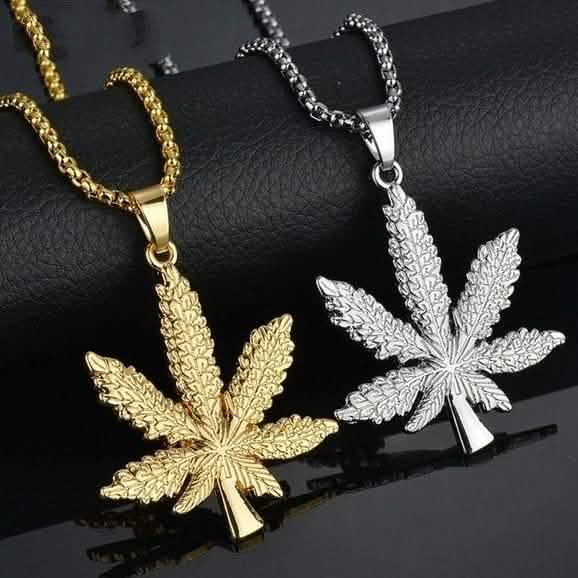 18K Gold Plated Pot Pendant Necklace Snake Chain DailySale