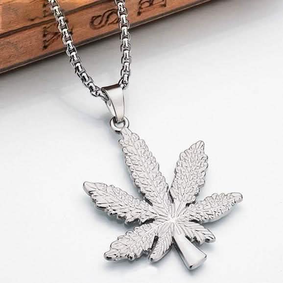 18K Gold Plated Pot Pendant Necklace Snake Chain DailySale