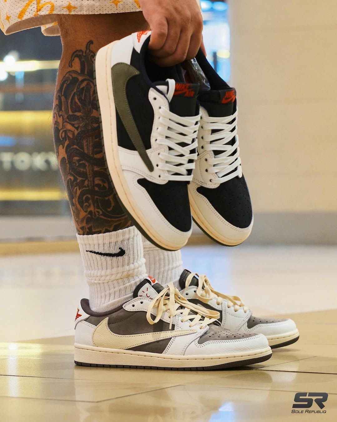 Custom Travis Scott x Fragment x Air Jordan 1 Low DZ4137 106 - Exclusive Travis Scott Air Jordan 1 Low Release SneakerNational