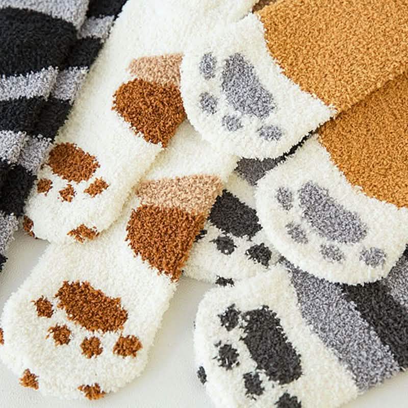 3-Pack: Autumn and Winter Cat Claws Socks DailySale