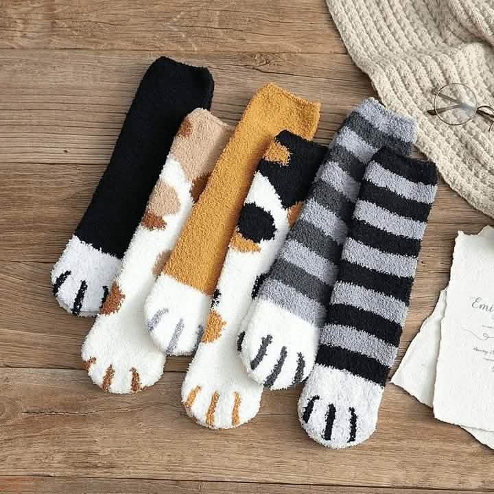 3-Pack: Autumn and Winter Cat Claws Socks DailySale