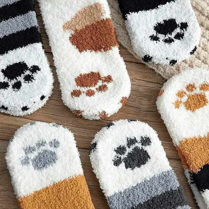 3-Pack: Autumn and Winter Cat Claws Socks DailySale