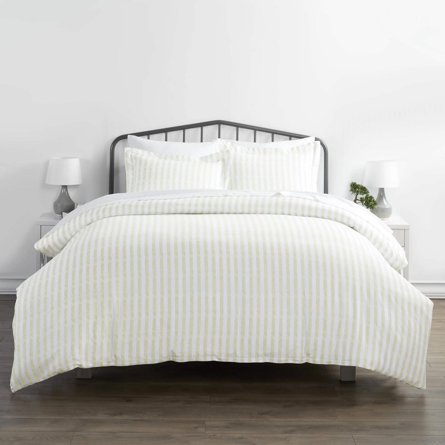 3-Piece Set: Rugged Stripes Patterned Duvet Cover DailySale