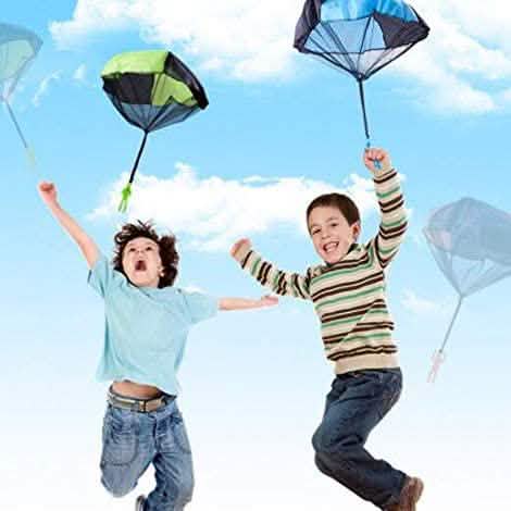 4-Pack: Tangle Free Throwing Toy Parachute DailySale