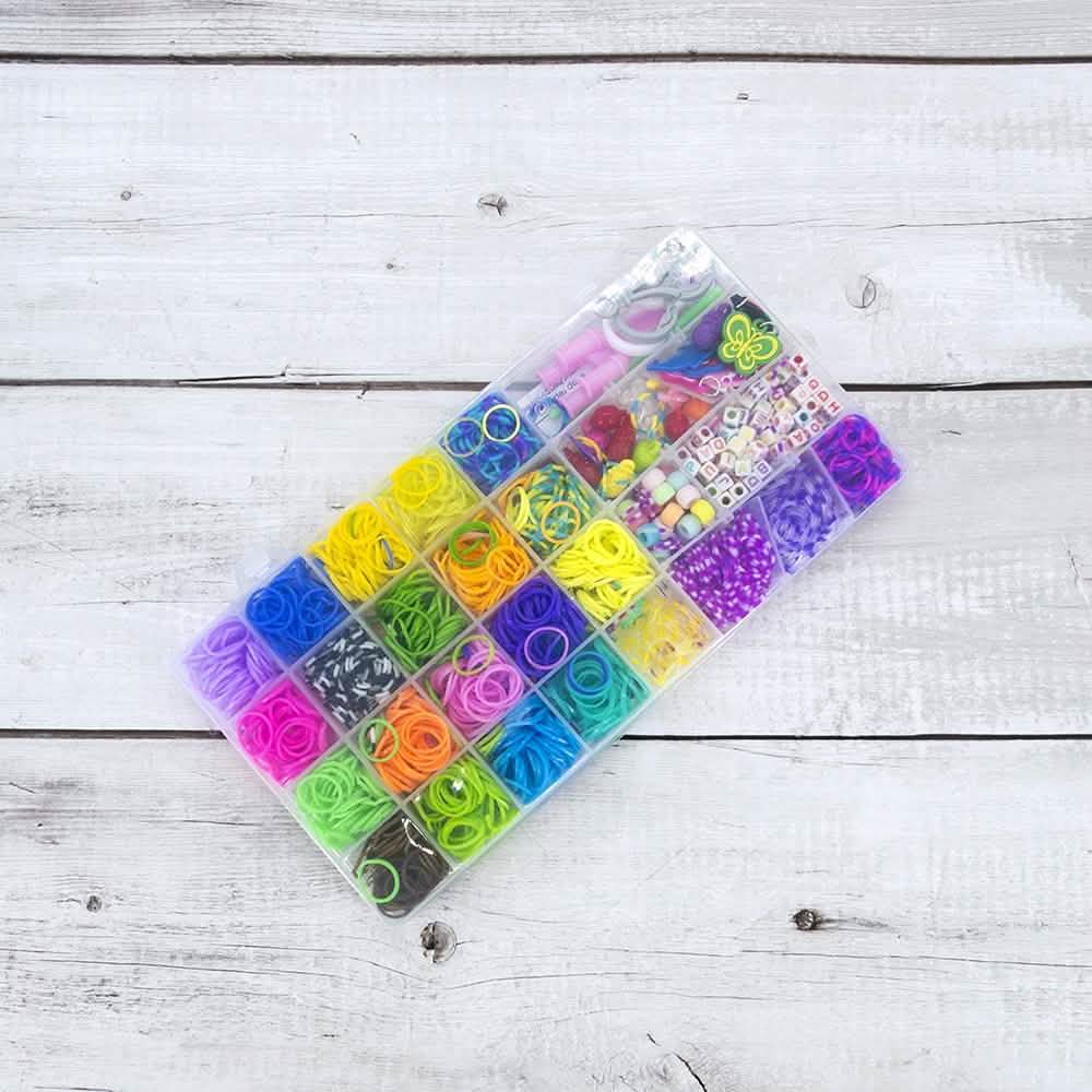 4400-Piece: Bracelet With Charm Kit DailySale