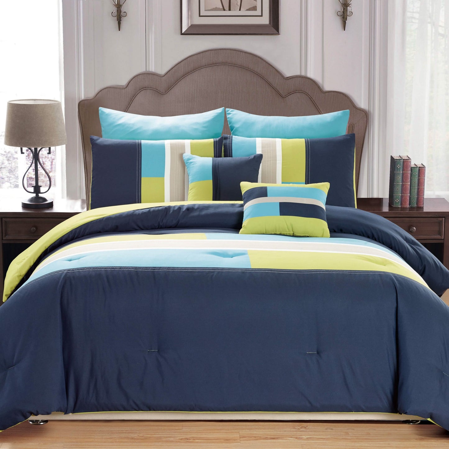 7-Piece: Luxury Bordered Queen Comforter Set DailySale