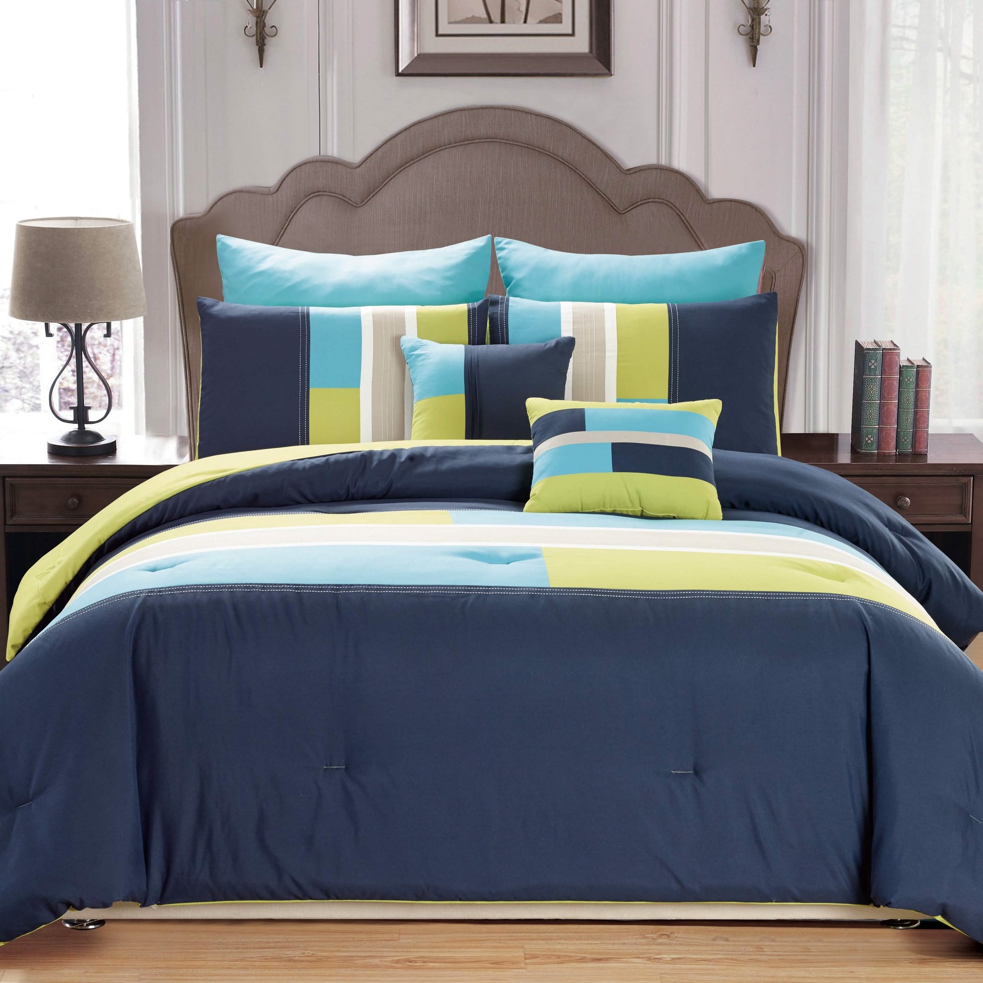 7-Piece: Luxury Bordered Queen Comforter Set DailySale