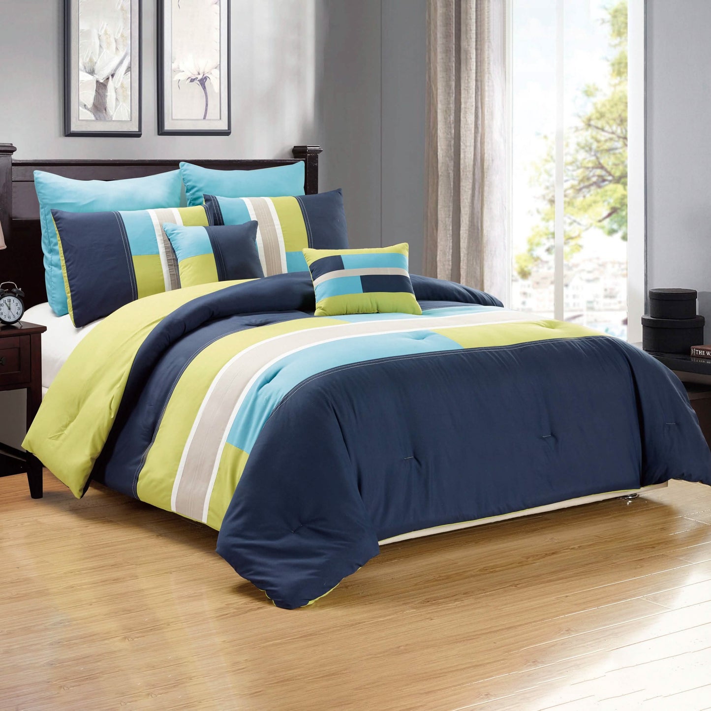 7-Piece: Luxury Bordered Queen Comforter Set DailySale