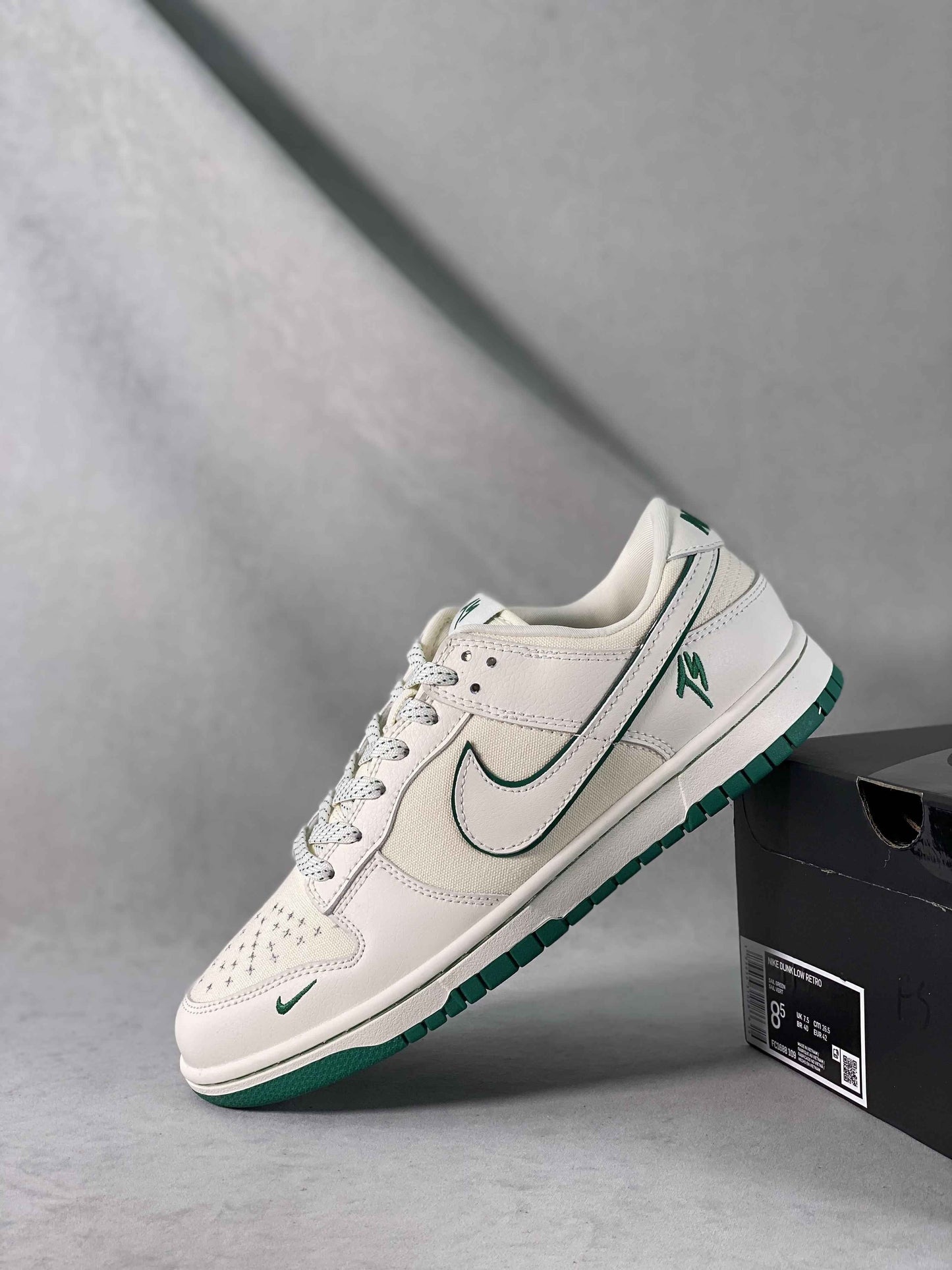 Custom Dunk SB Low x Travis Scott FC1688 109 SneakerNational