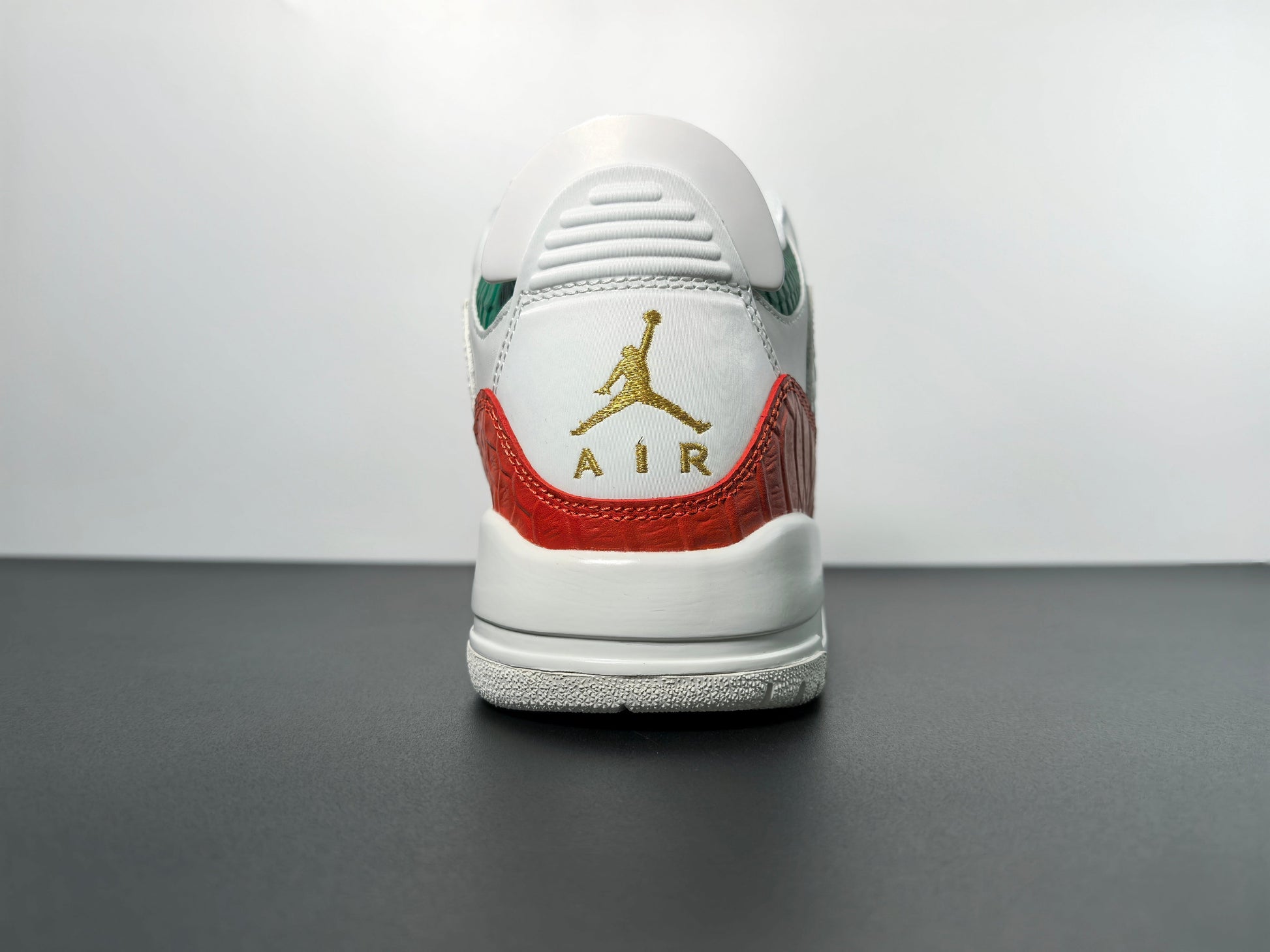 Jordan Air Jordan 3 Mexico “El Vuelo” balenciaga