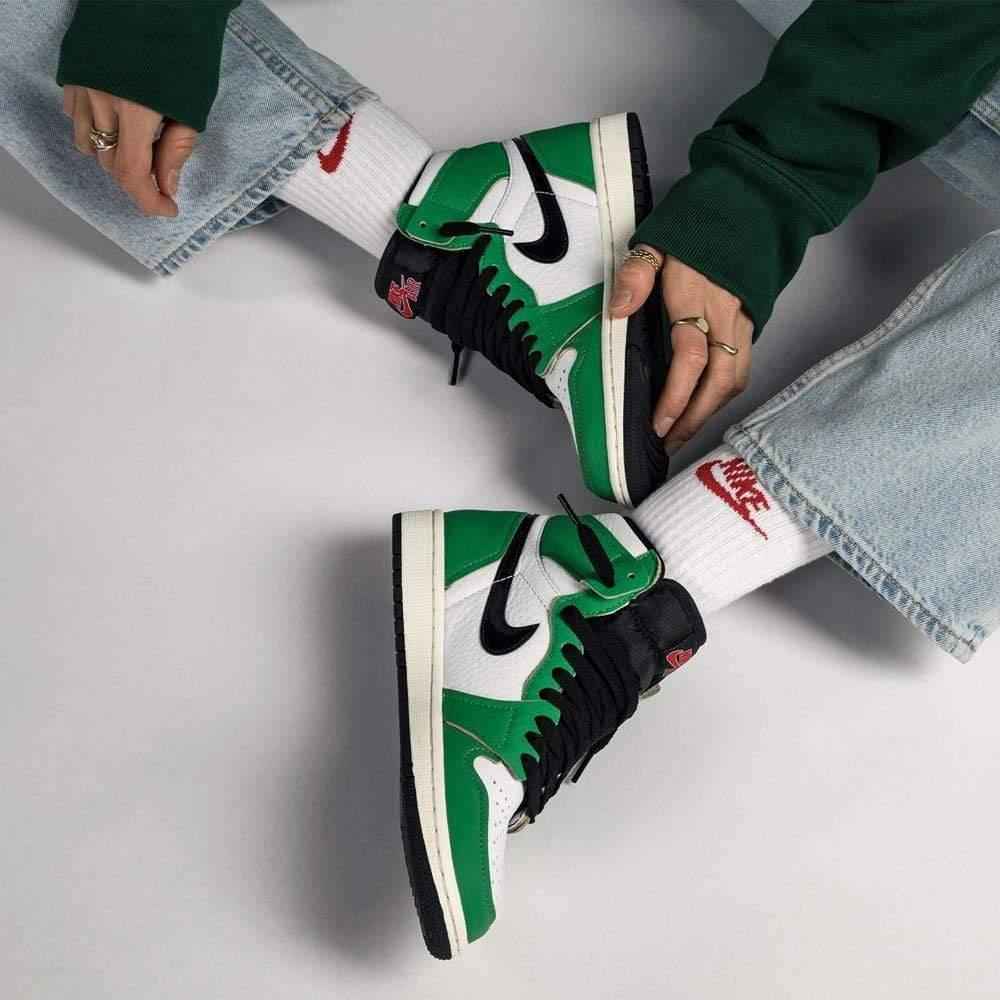 Air Jordan 1 Lucky Green Wmns Retro High OG – Trendy Women's Sneakers SneakerNational