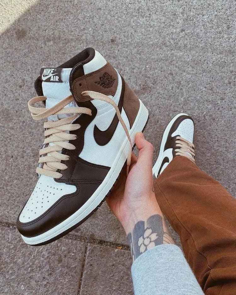 Custom Jordan 1 Retro High Dark Mocha - High Quality Sneakers SneakerNational