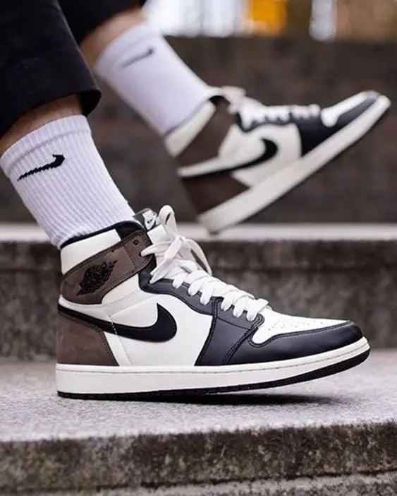 Custom Jordan 1 Retro High Dark Mocha - High Quality Sneakers SneakerNational