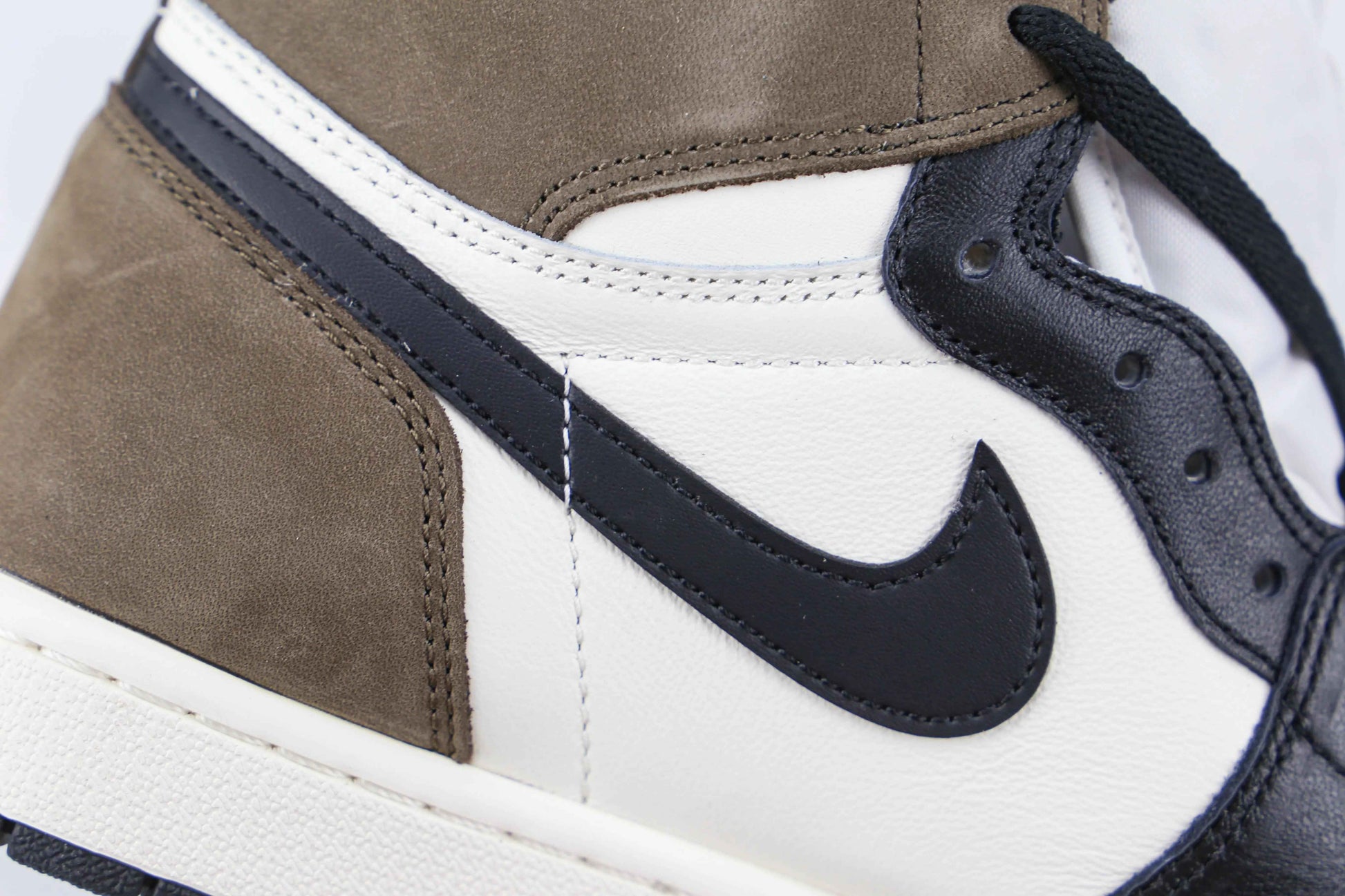 Custom Jordan 1 Retro High Dark Mocha - High Quality Sneakers SneakerNational