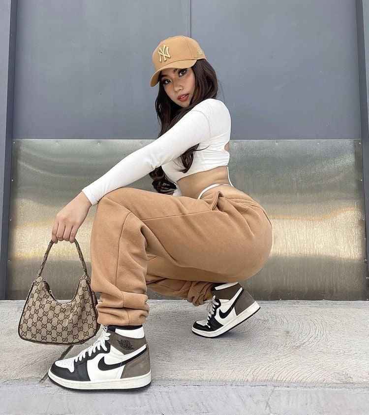 Custom Jordan 1 Retro High Dark Mocha - High Quality Sneakers SneakerNational