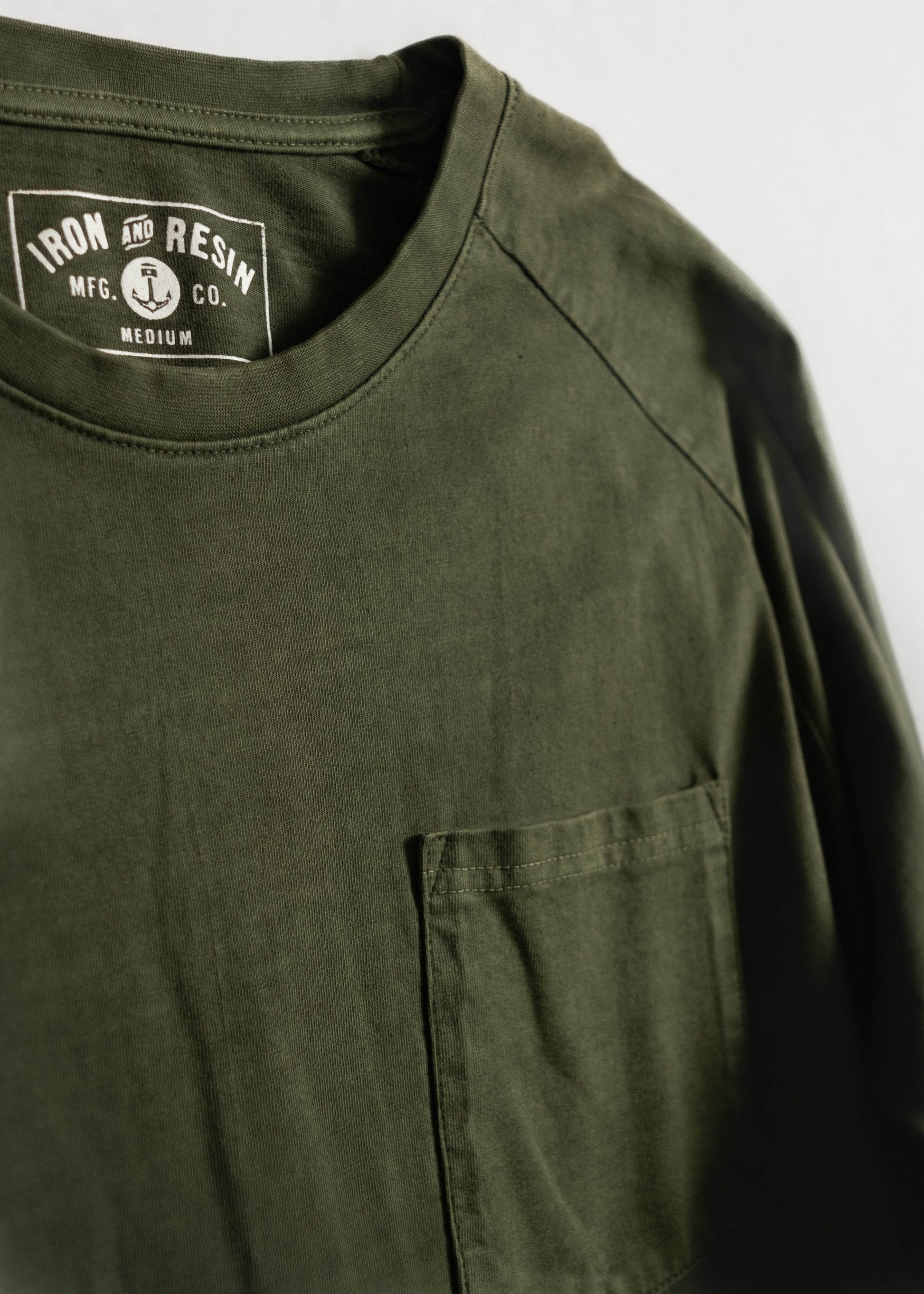 Faded Pocket Raglan Iron & Resin