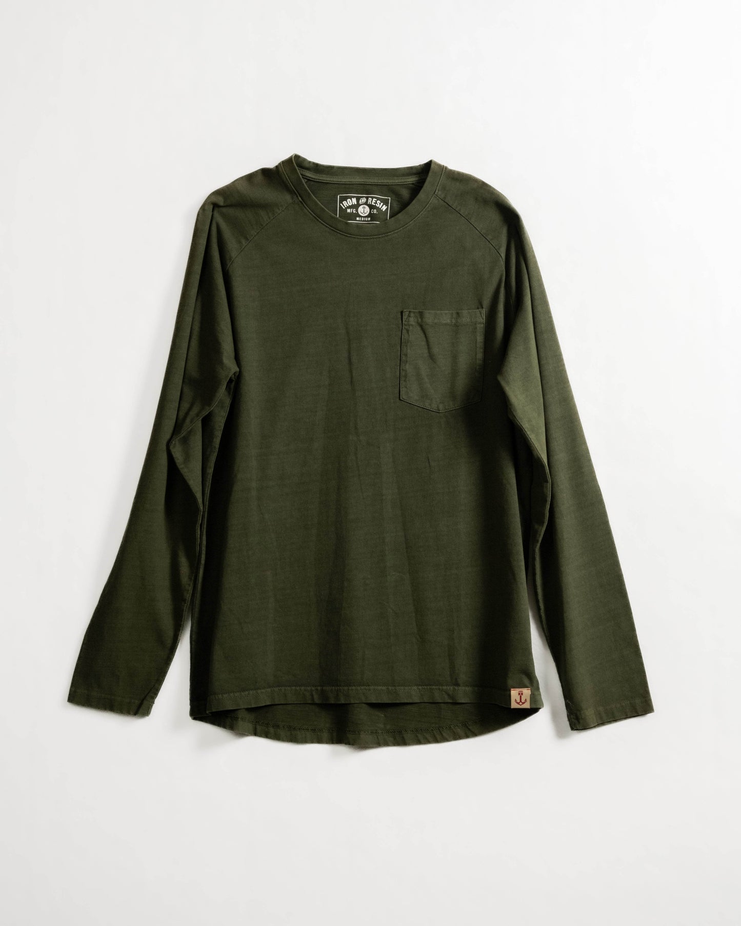 Faded Pocket Raglan Iron & Resin