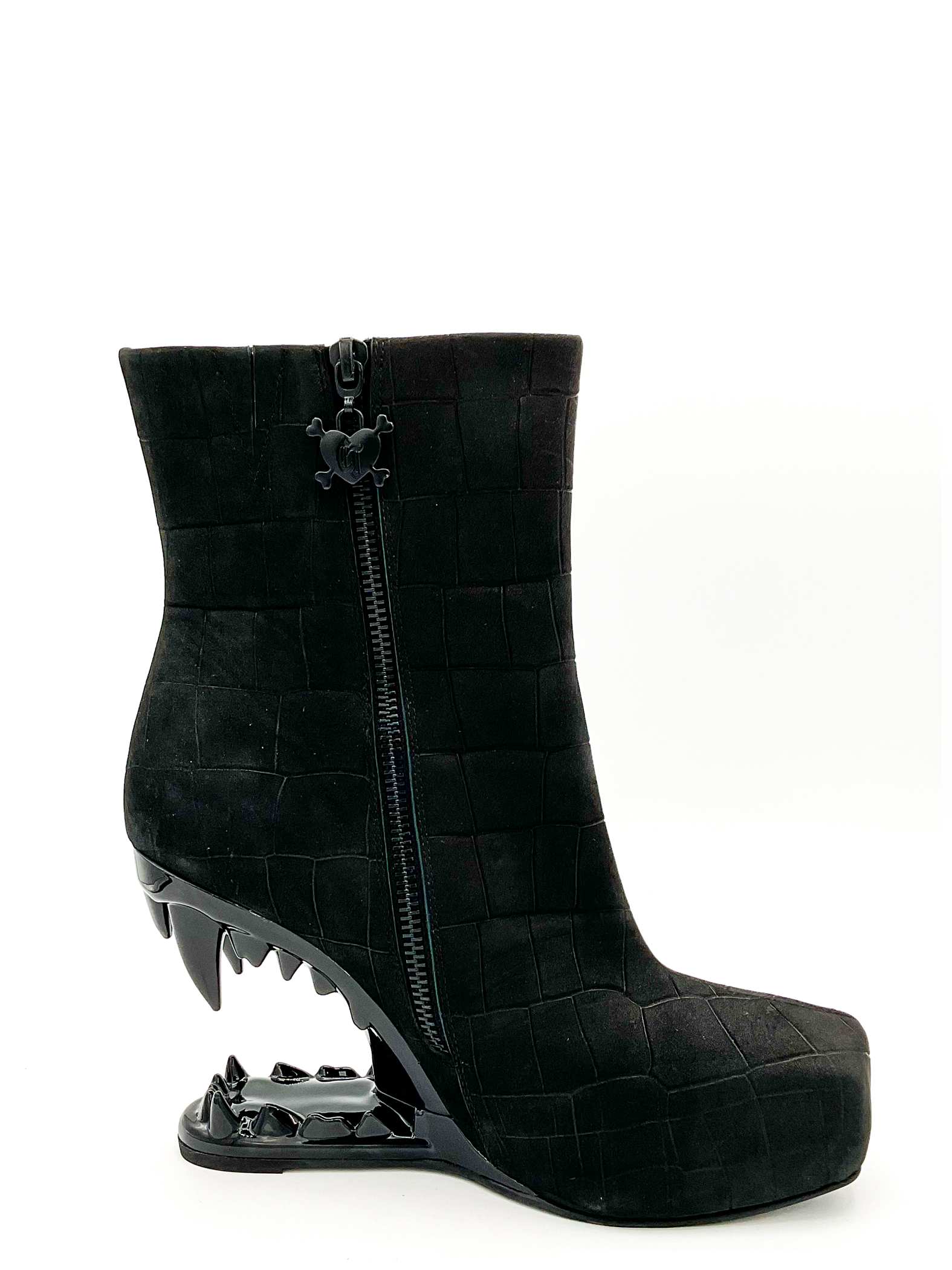 Gnasher Boot Charla Tedrick