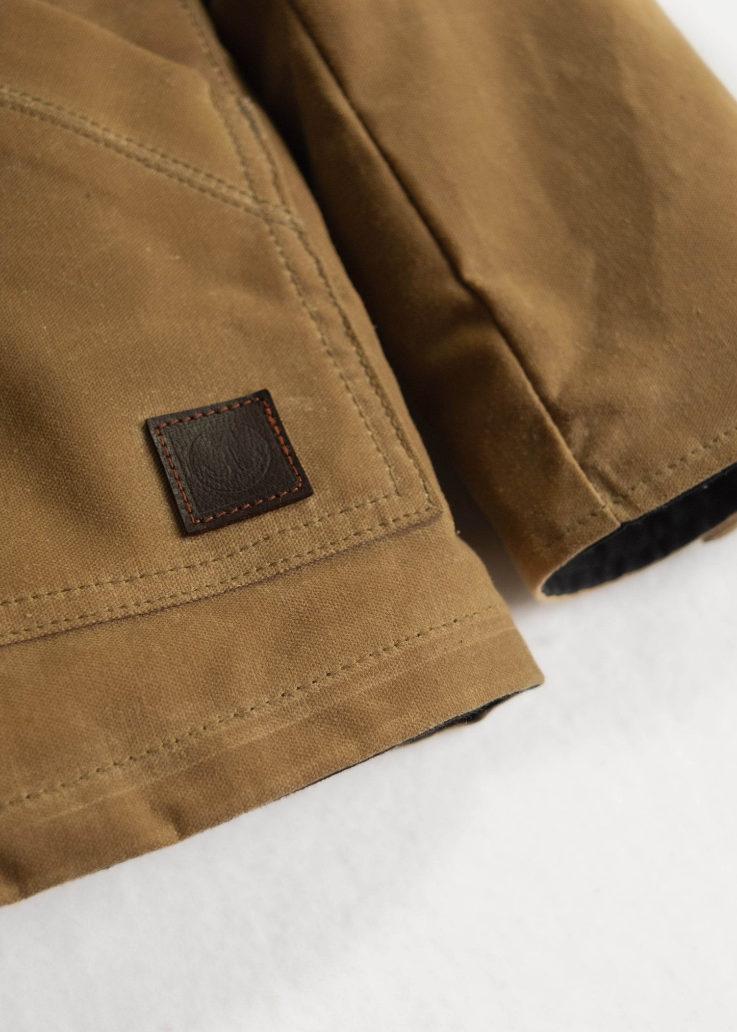 Hunter Jacket Iron & Resin