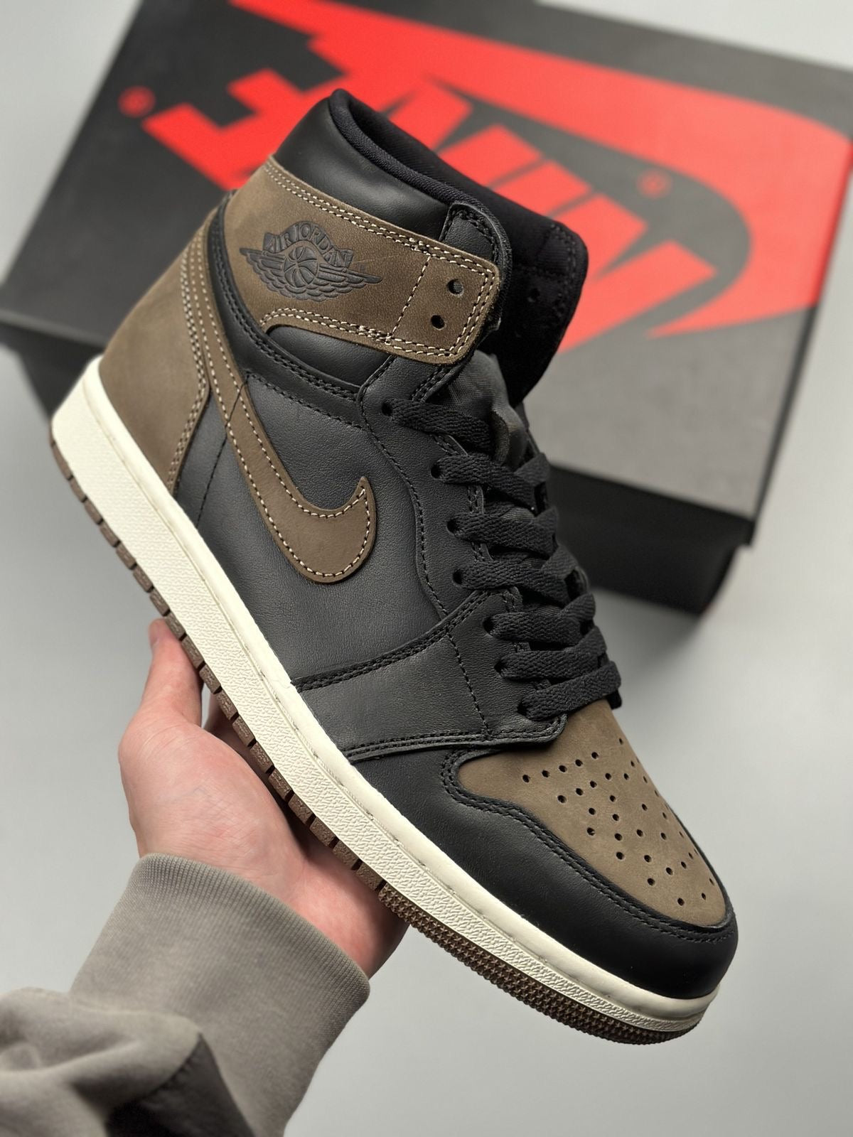 Air Jordan 1 High OG Palomino DZ5485-020 Luxury Urban Wear