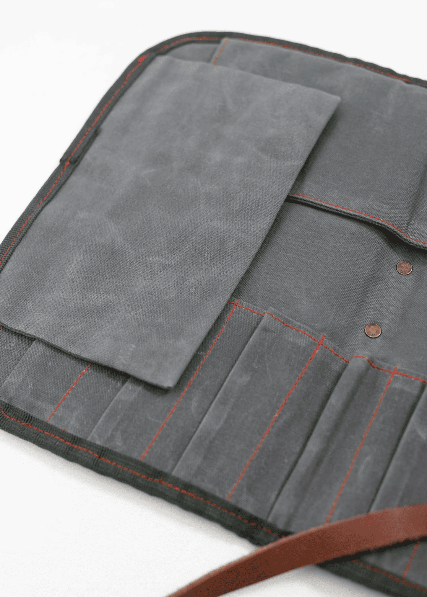 Tool Roll Iron & Resin