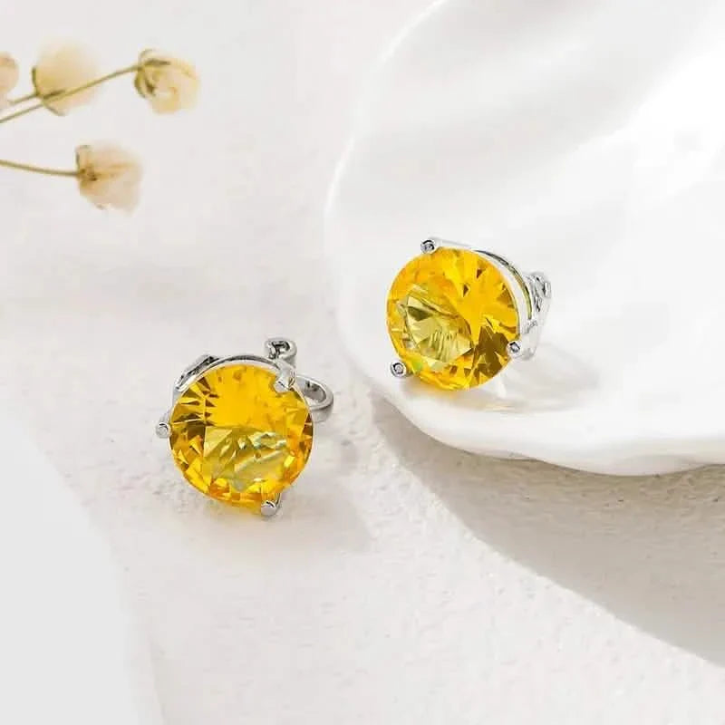 A Pair Of Unique And Stylish Zirconia Clip-on Earrings For Ladies DailySale